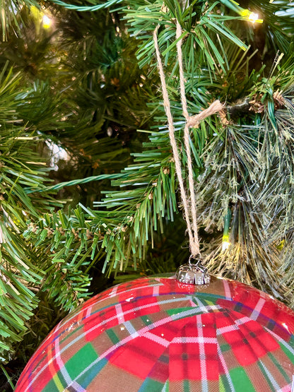 6 Inch Plaid Plastic Ball Ornament