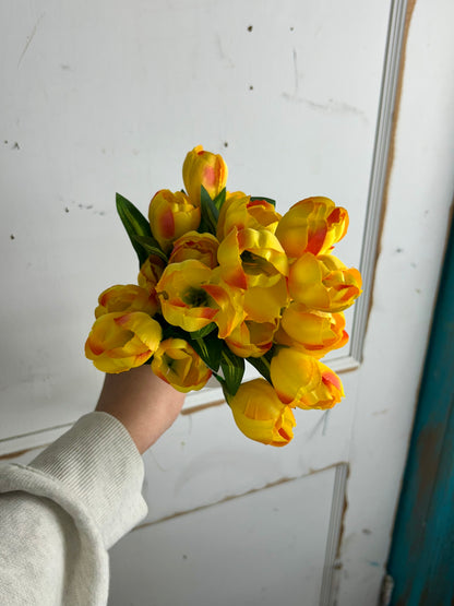 18.5 Inch Yellow Crocus Bush