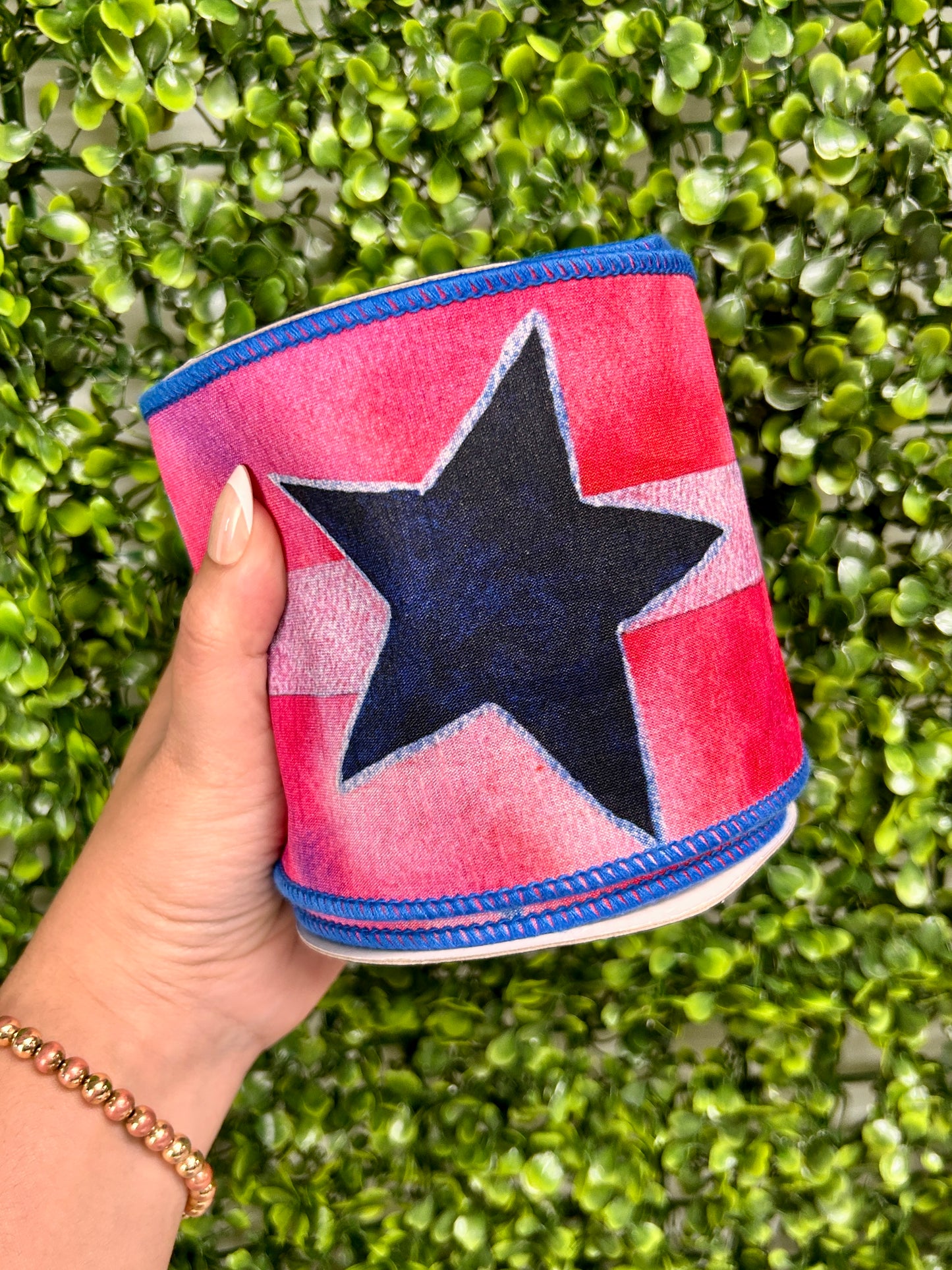 John Mark 4 Inch By 10 Yard Pink And Blue Water Color Star Print Fused Ribbon