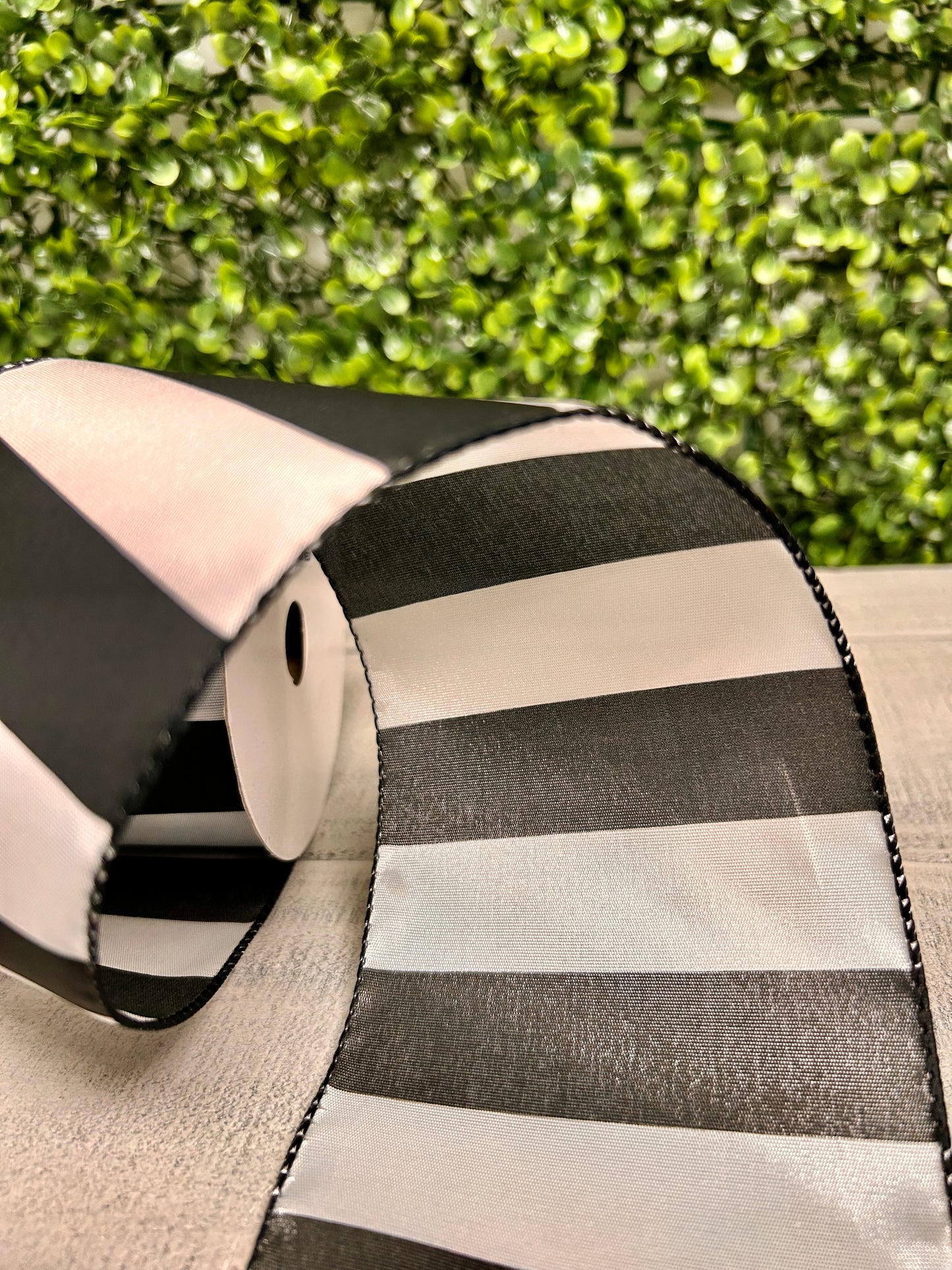 4 Inch By 10 Yard Black And White Horizontal Stripes Ribbon