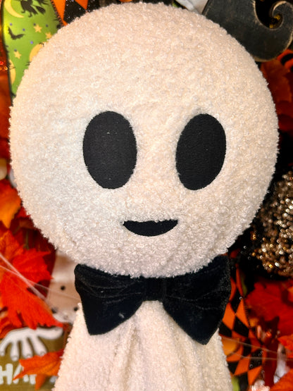 16.5 Inch Hanging Black And White Ghost