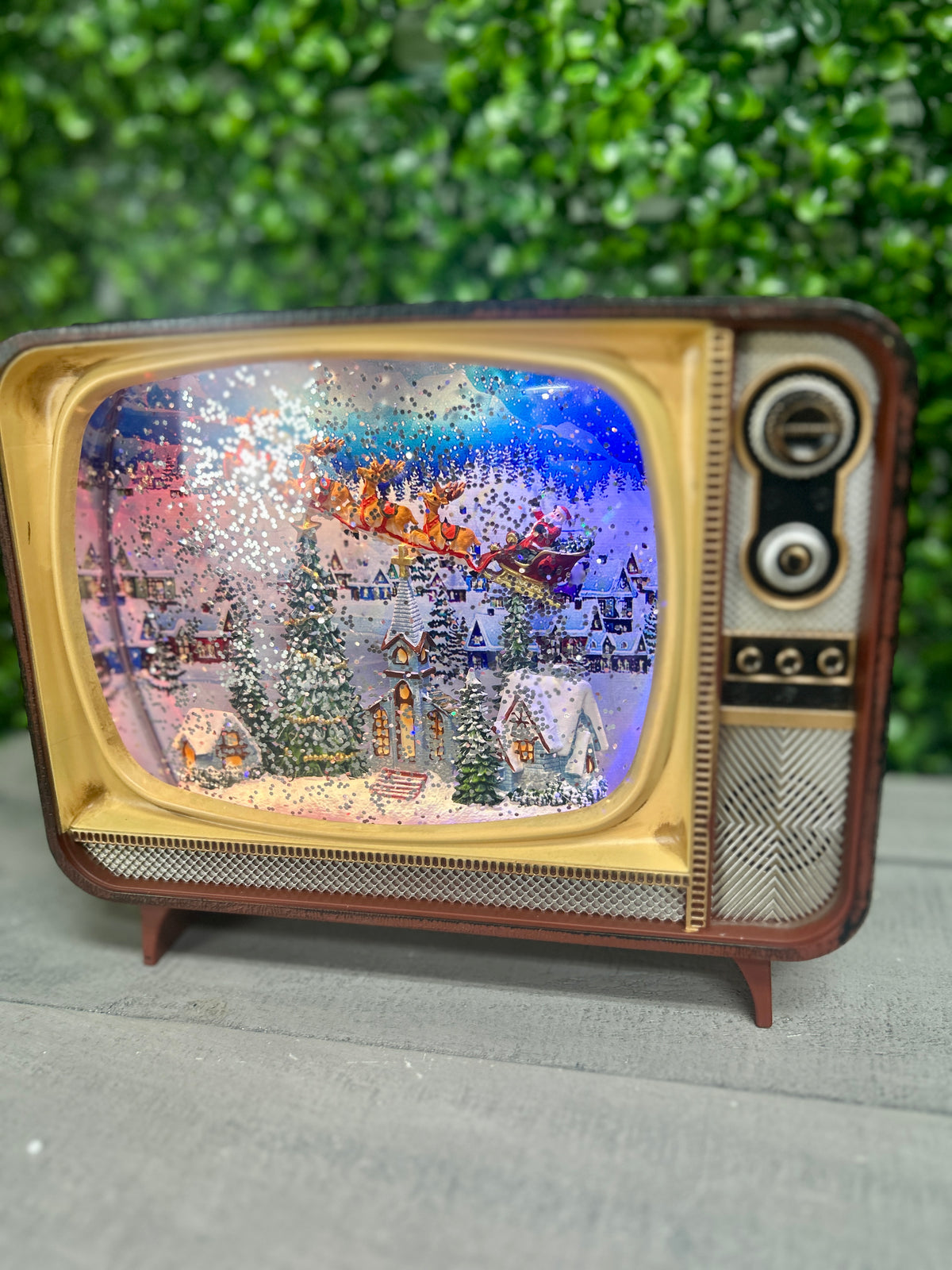 8.25 Inch Lighted Musical Holiday Village Scene Spinning Water TV Globe