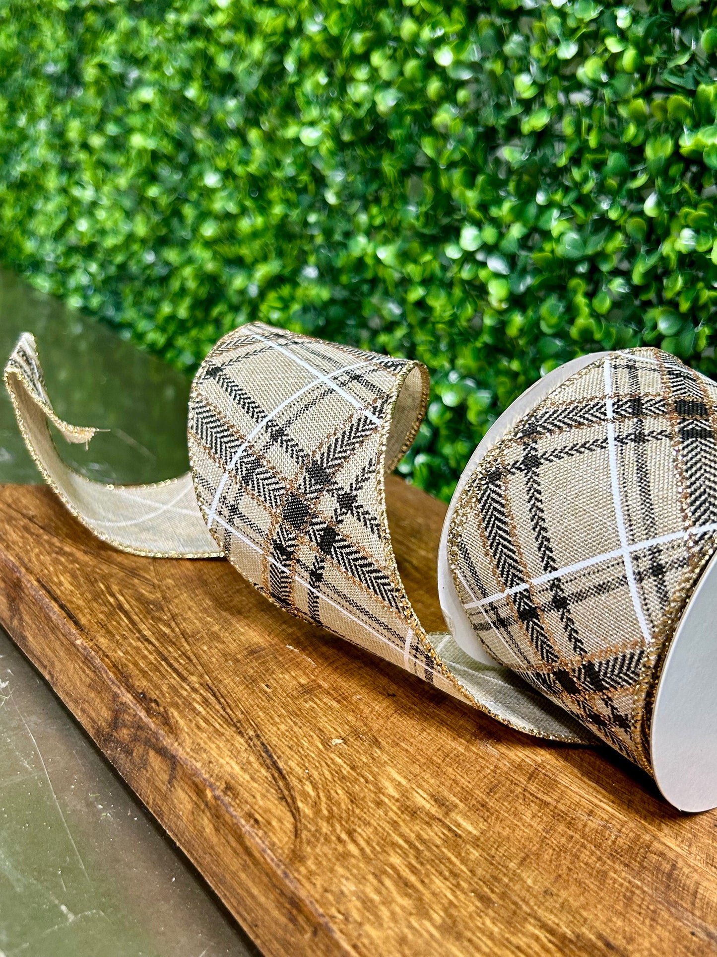 2.5 Inch By 10 Yard Natural Black And Gold Plaid Ribbon