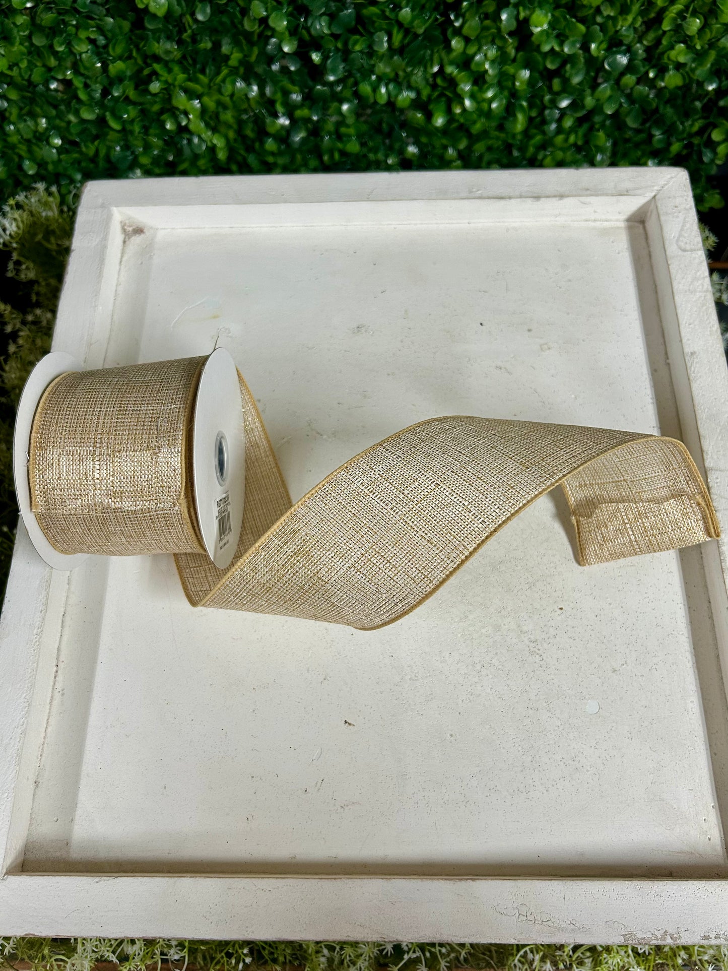 2.5 Inch By 10 Yard Cream And Gold Metallic Royal Burlap Ribbon