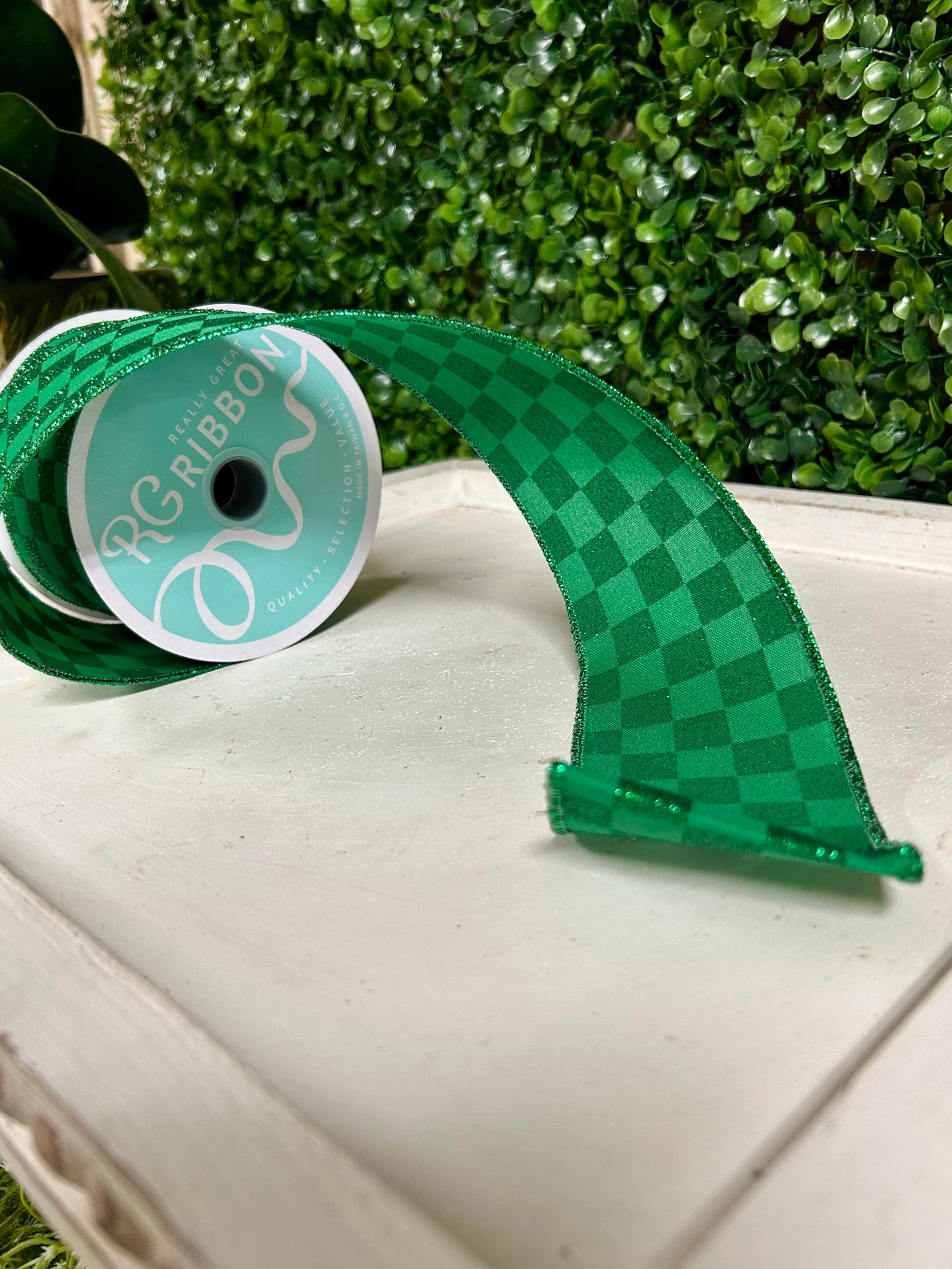 2.5 Inch By 10 Yard Emerald Green Glitter Check Ribbon