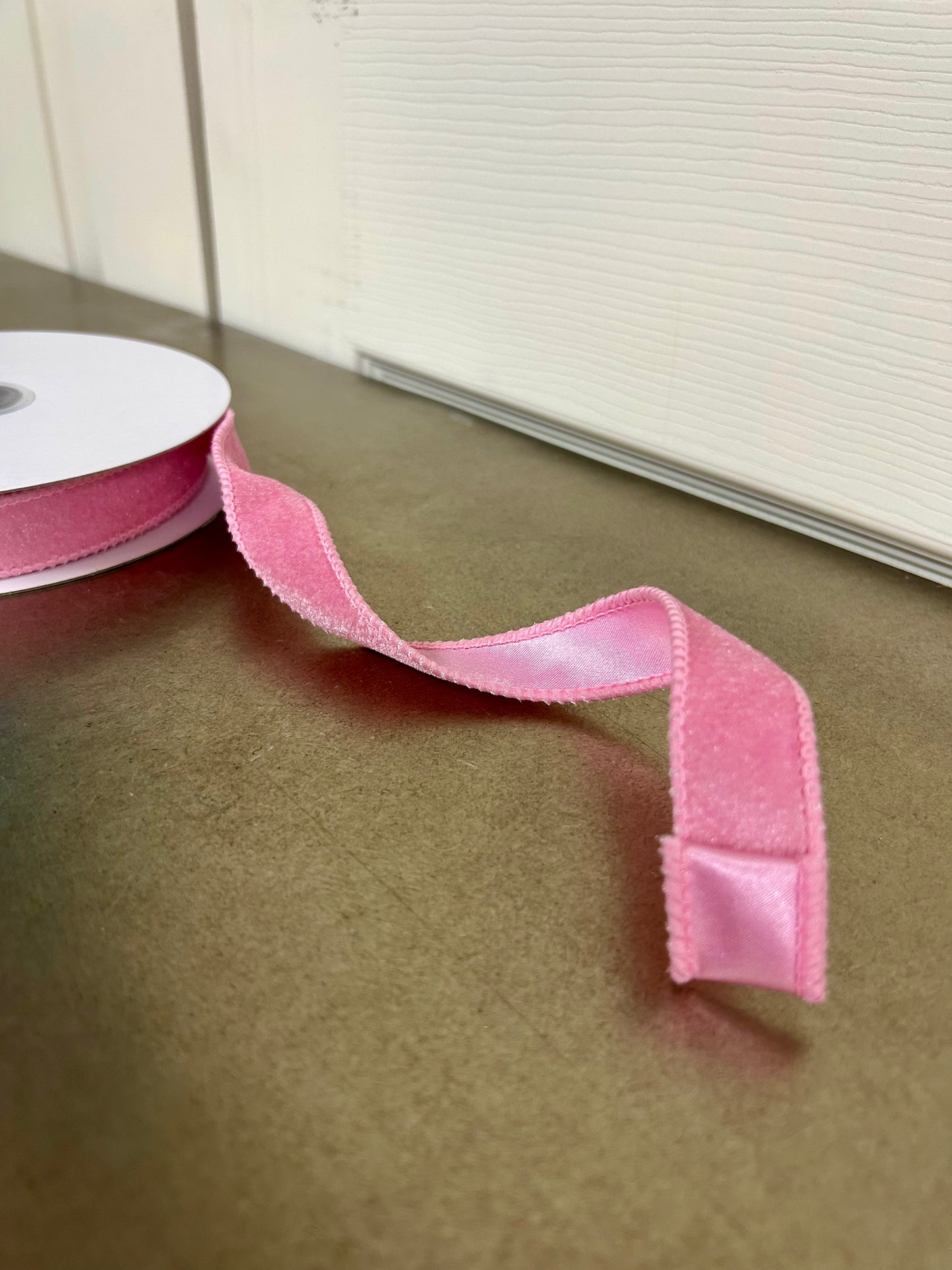 7/8 Inch By 10 Yard Light Pink Deluxe Velvet With Satin Backing Ribbon