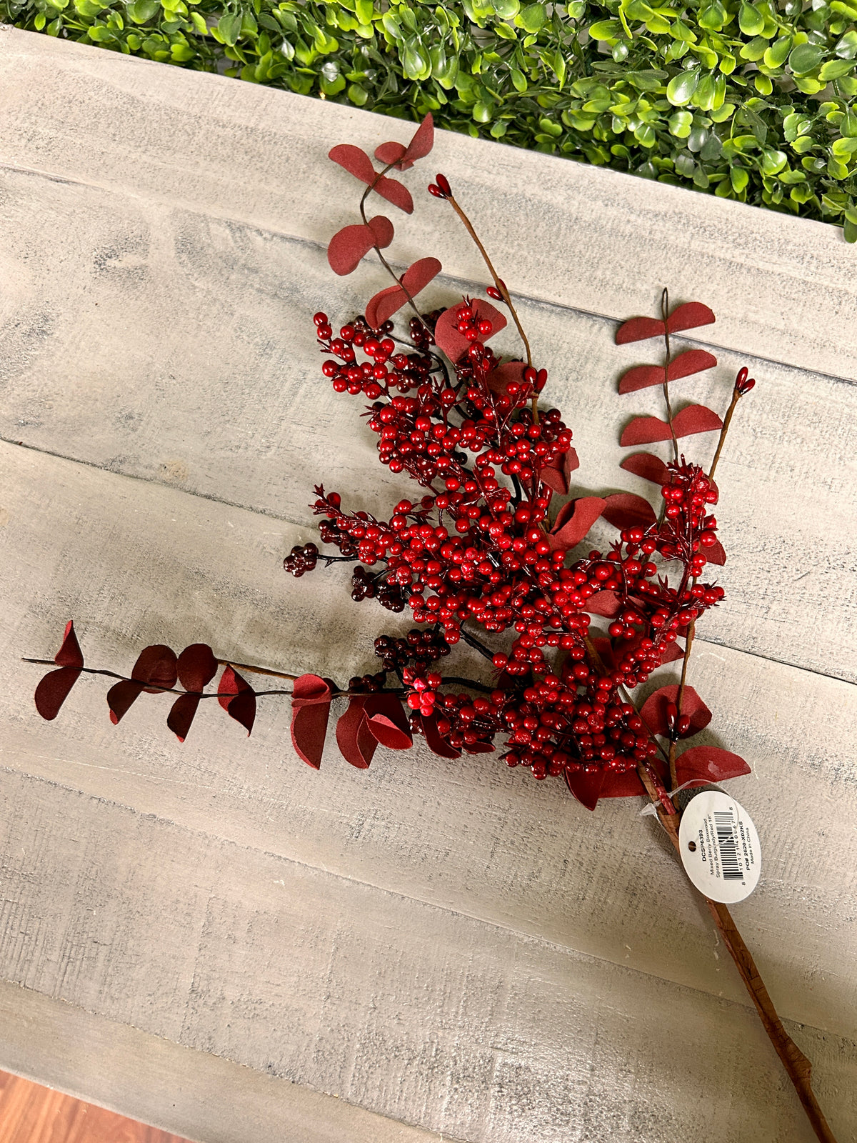 18 Inch Burgundy And Red Mixed Berry Boxwood Spray