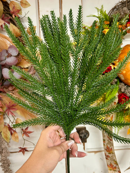 18 Inch Green Soft Norfolk Pine Spray