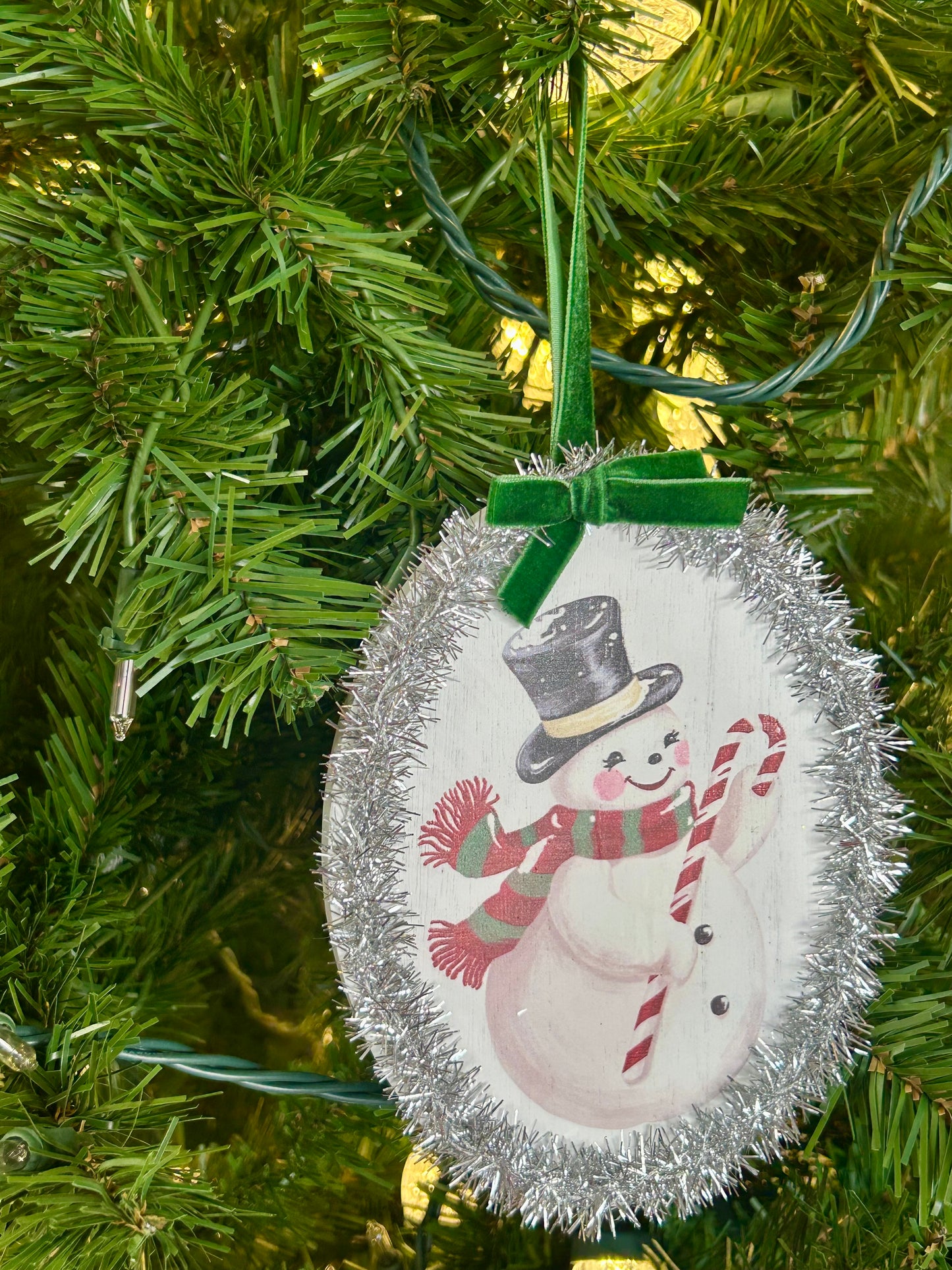 6 Inch Tinsel Oval Ornament Two Styles