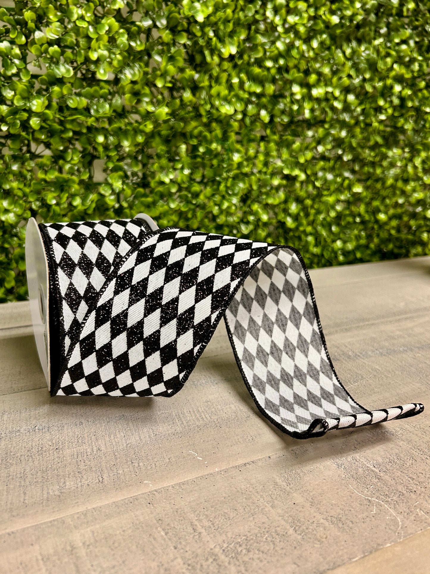 2.5 Inch By 10 Yard Black And White Glitter Harlequin Ribbon