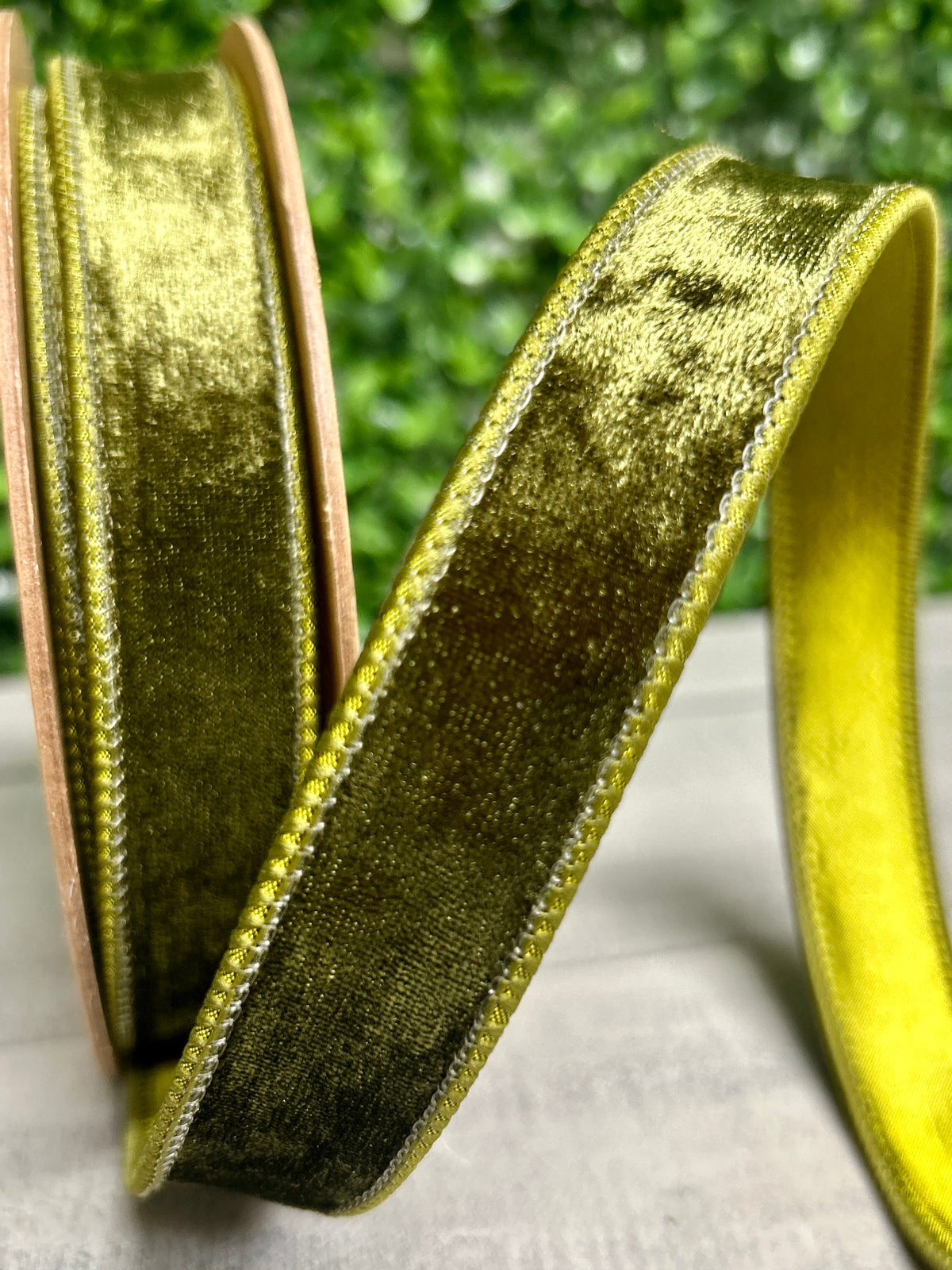 1 Inch By 10 Yard Moss Green Heritage Velvet Ribbon