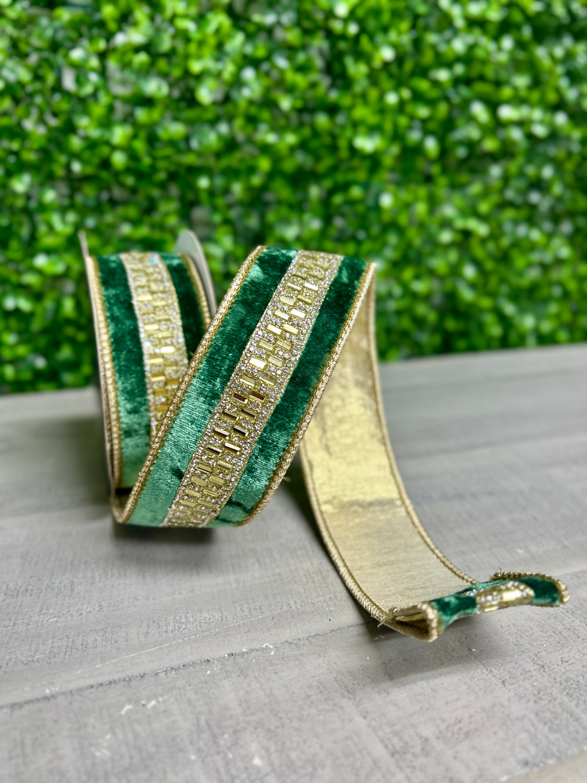 John Mark 1.5 Inch By 5 Yard Green Velvet Jeweled Center Fused Backing Ribbon