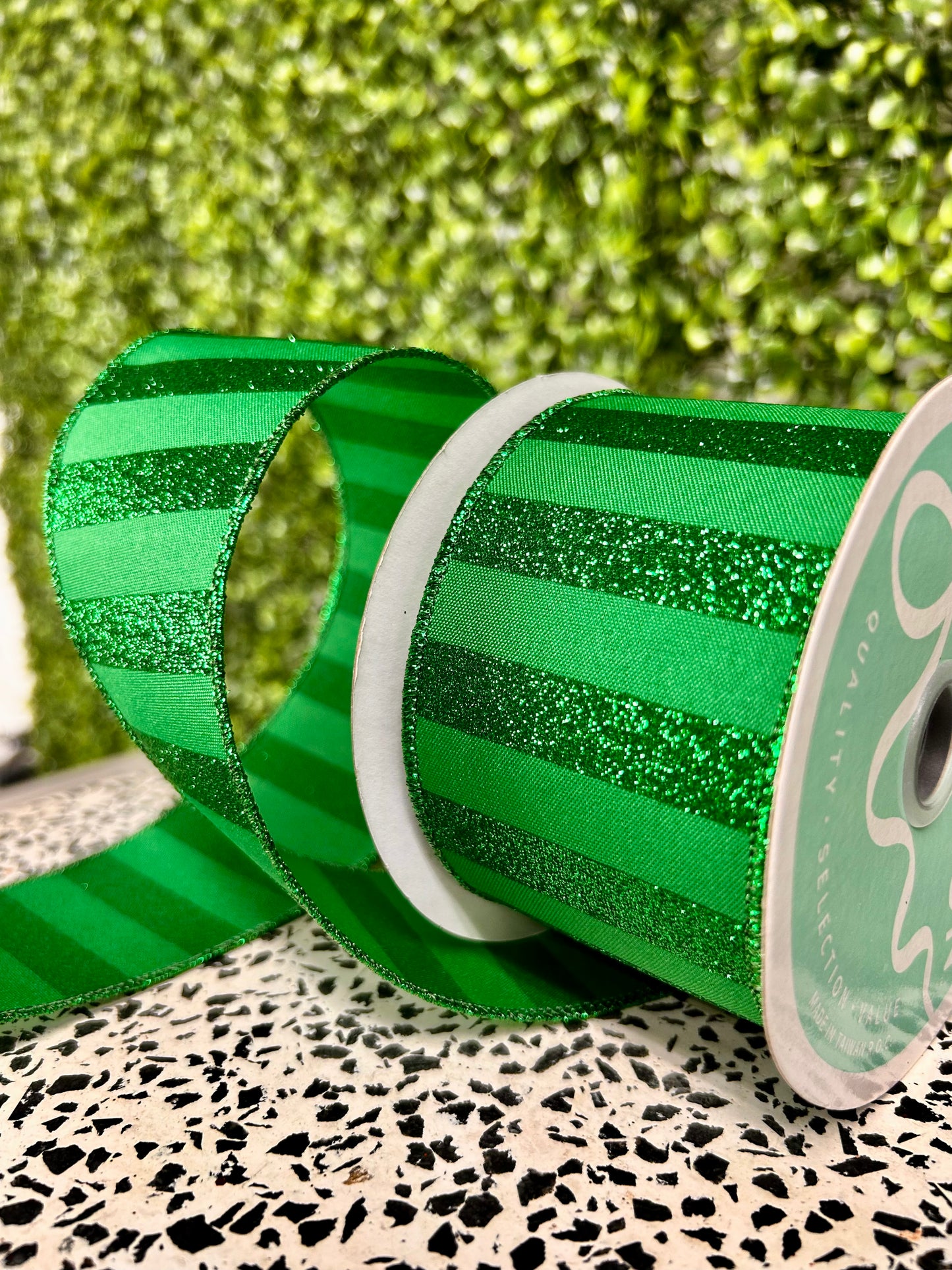 2.5 Inch By 10 Yard Emerald Green Horizontal Glitter Stripes Ribbon