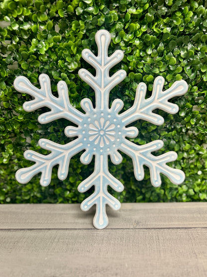 12 Inch Pale Blue And White Metal Embossed Snowflake Sign