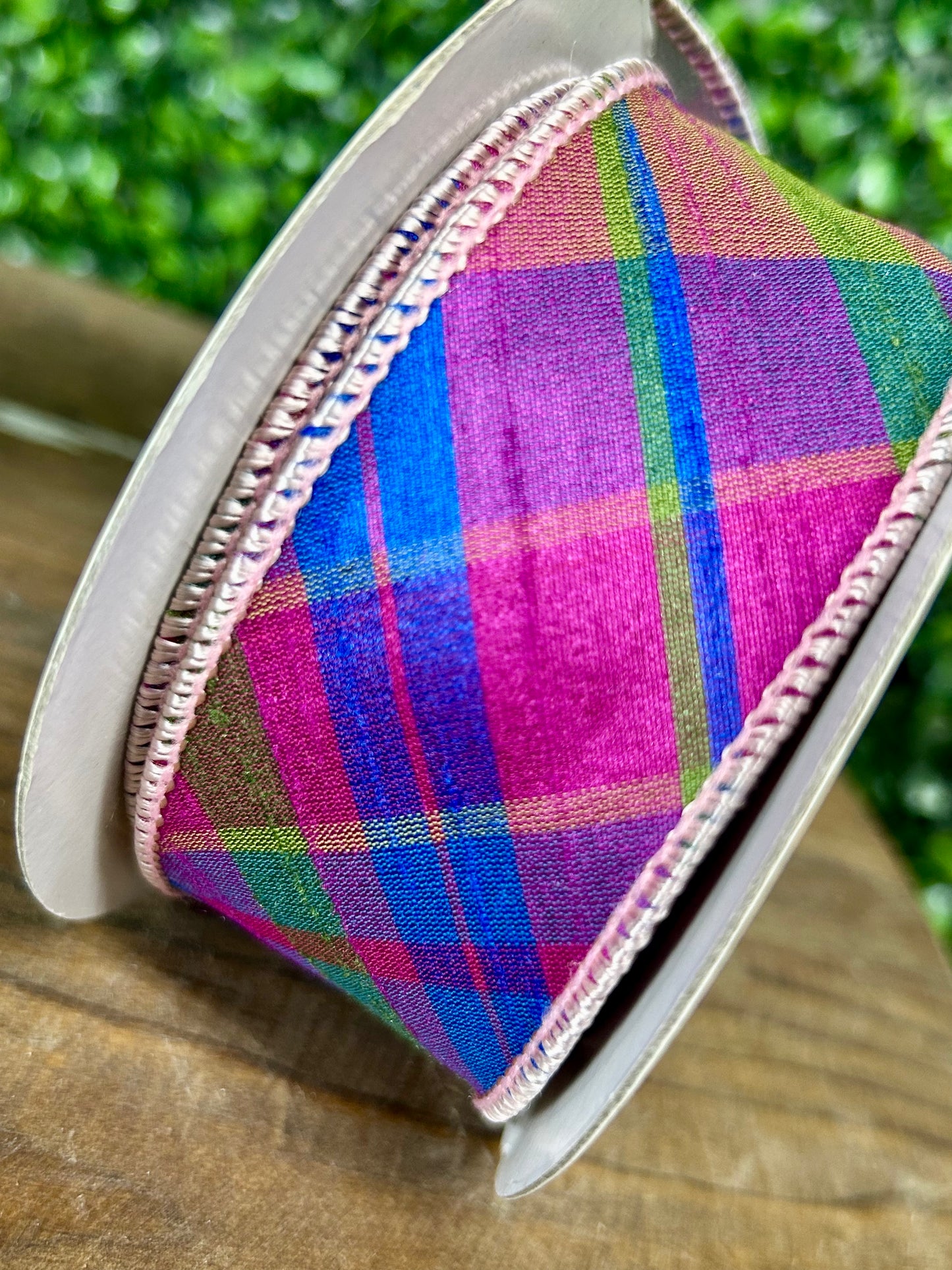1.5 Inch By 5 Yard Magenta Plaid Diagonal Dupioni Deluxe Wired Edge Ribbon