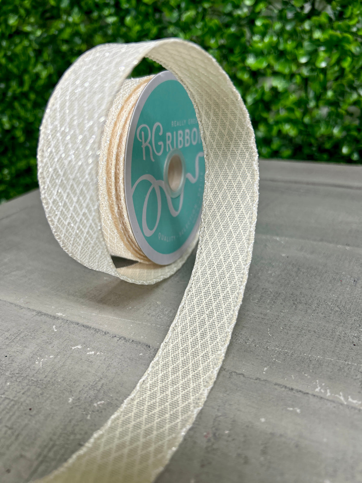 7/8 Inch By 10 Yard Cream And White Mini Harlequin Ribbon