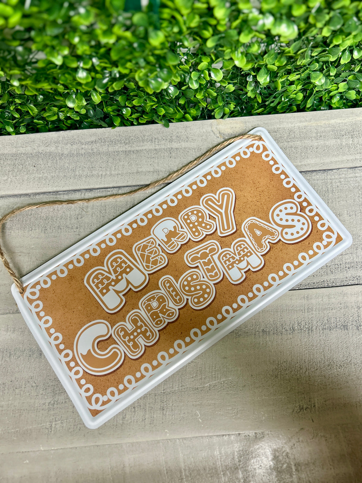 12 Inch Tan Merry Christmas Gingerbread Sign