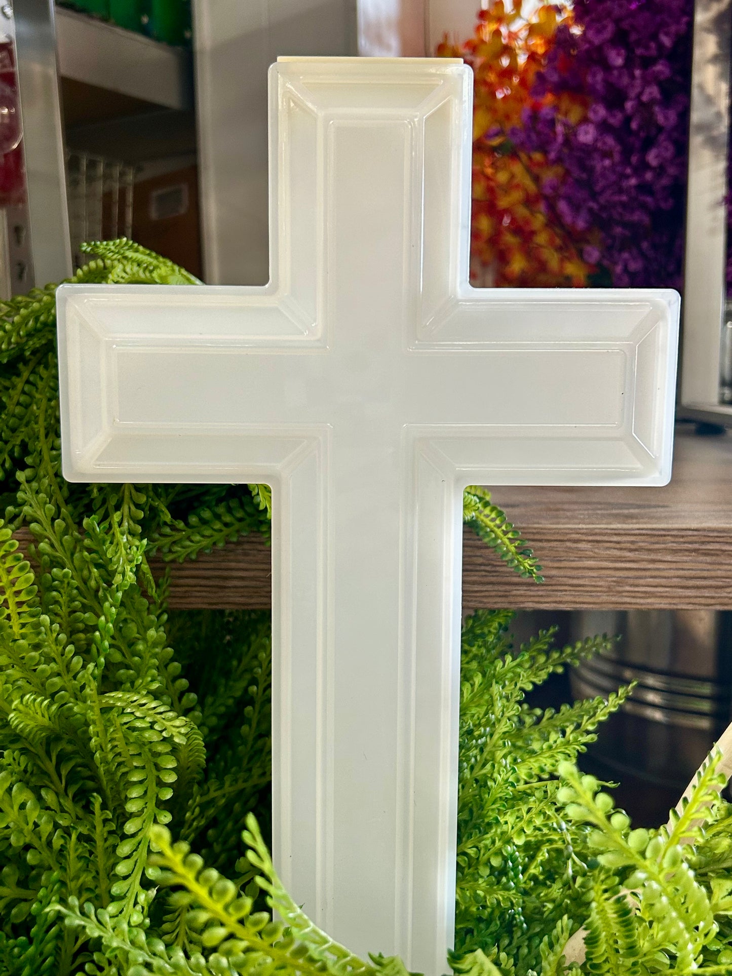 19 Inch Solar Powered Cross