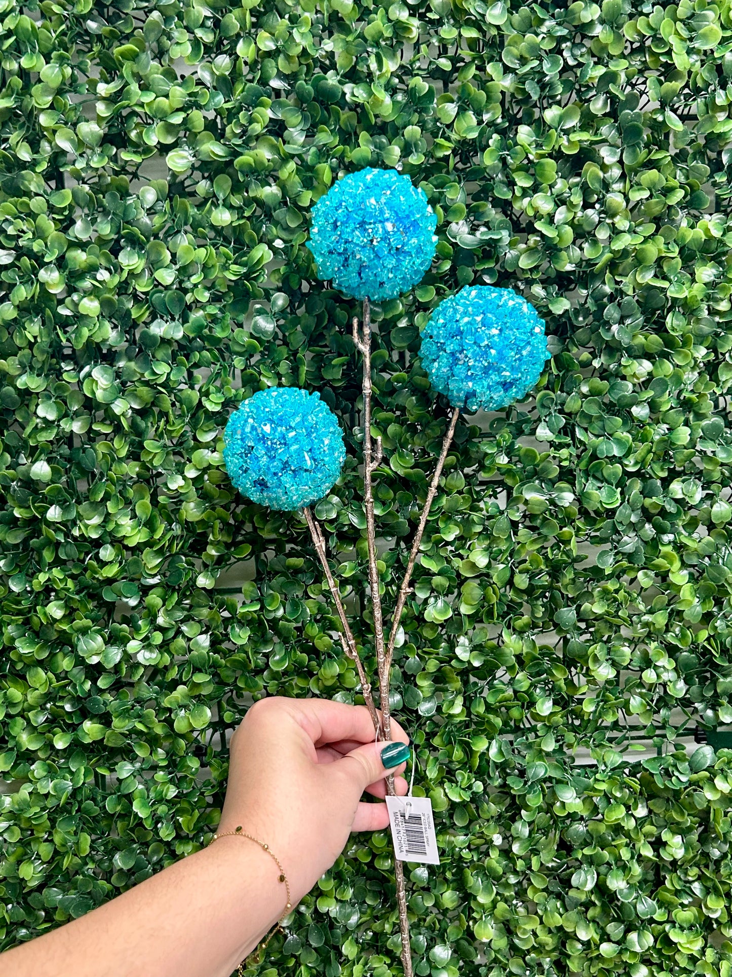 26 Inch Aqua Ice Ball Spray