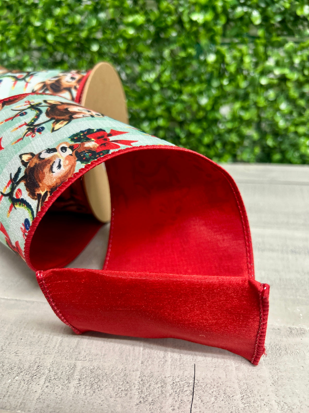 4 Inch By 10 Yard Retro Deer With Wreath With Red Backing Ribbon