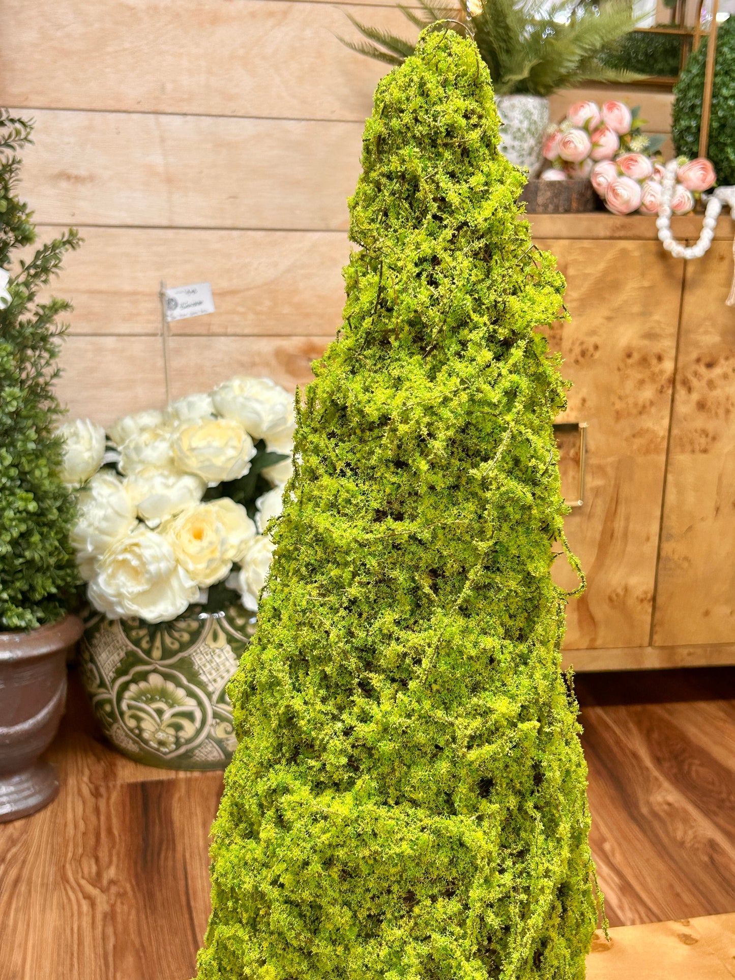 24 Inch Half Cone Moss Planter