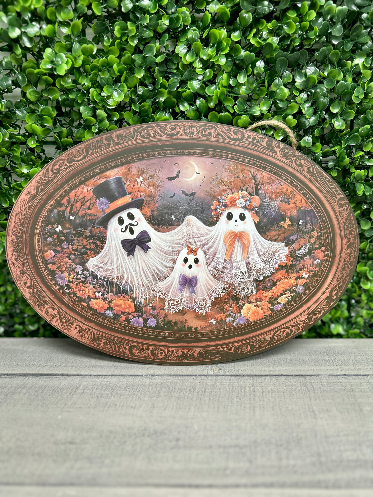 13 Inch Oval Ghost Family Portrait Wood Sign