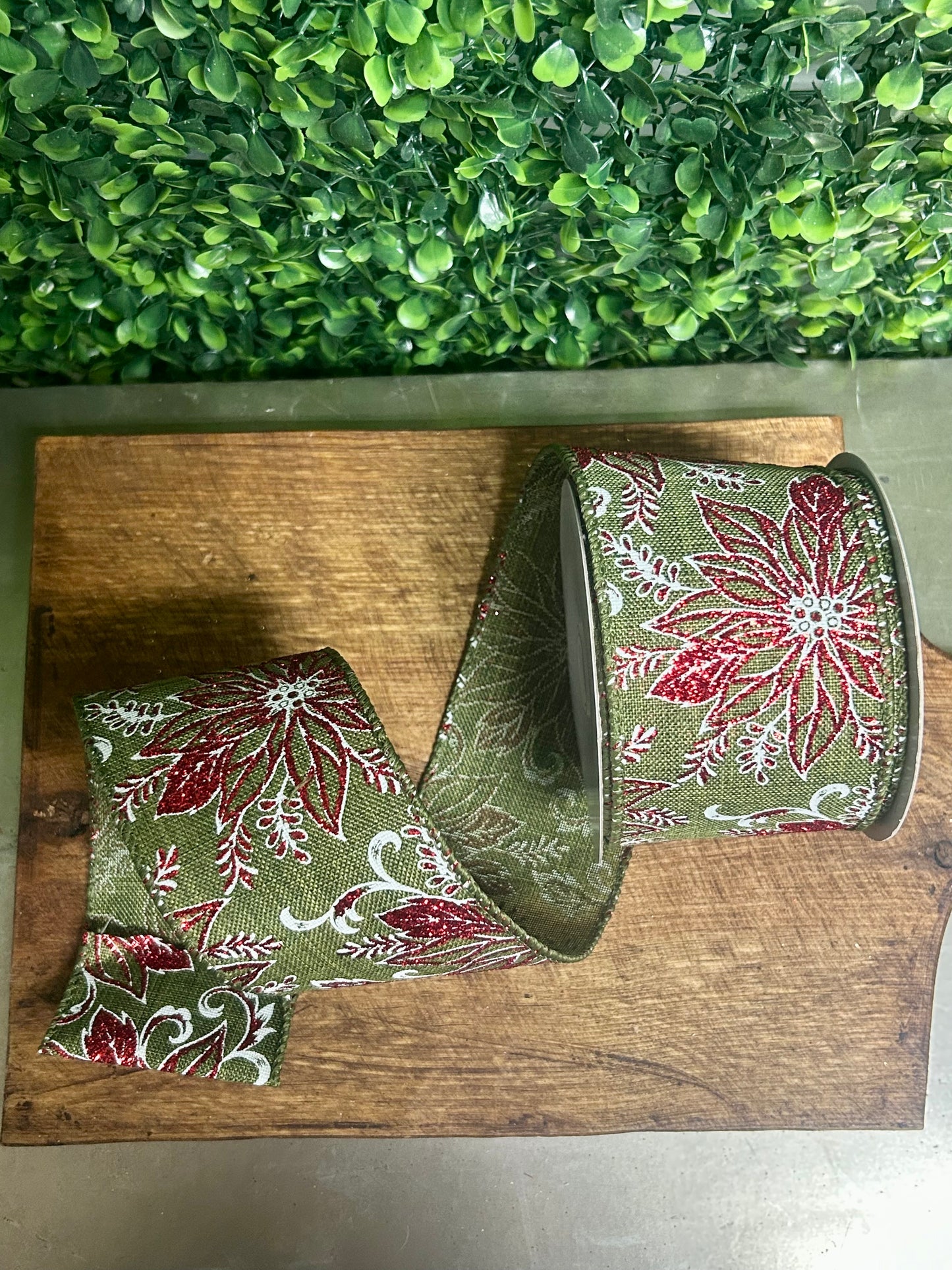 2.5 Inch By 10 Yard Red Glitter Leaf On Moss Green Ribbon