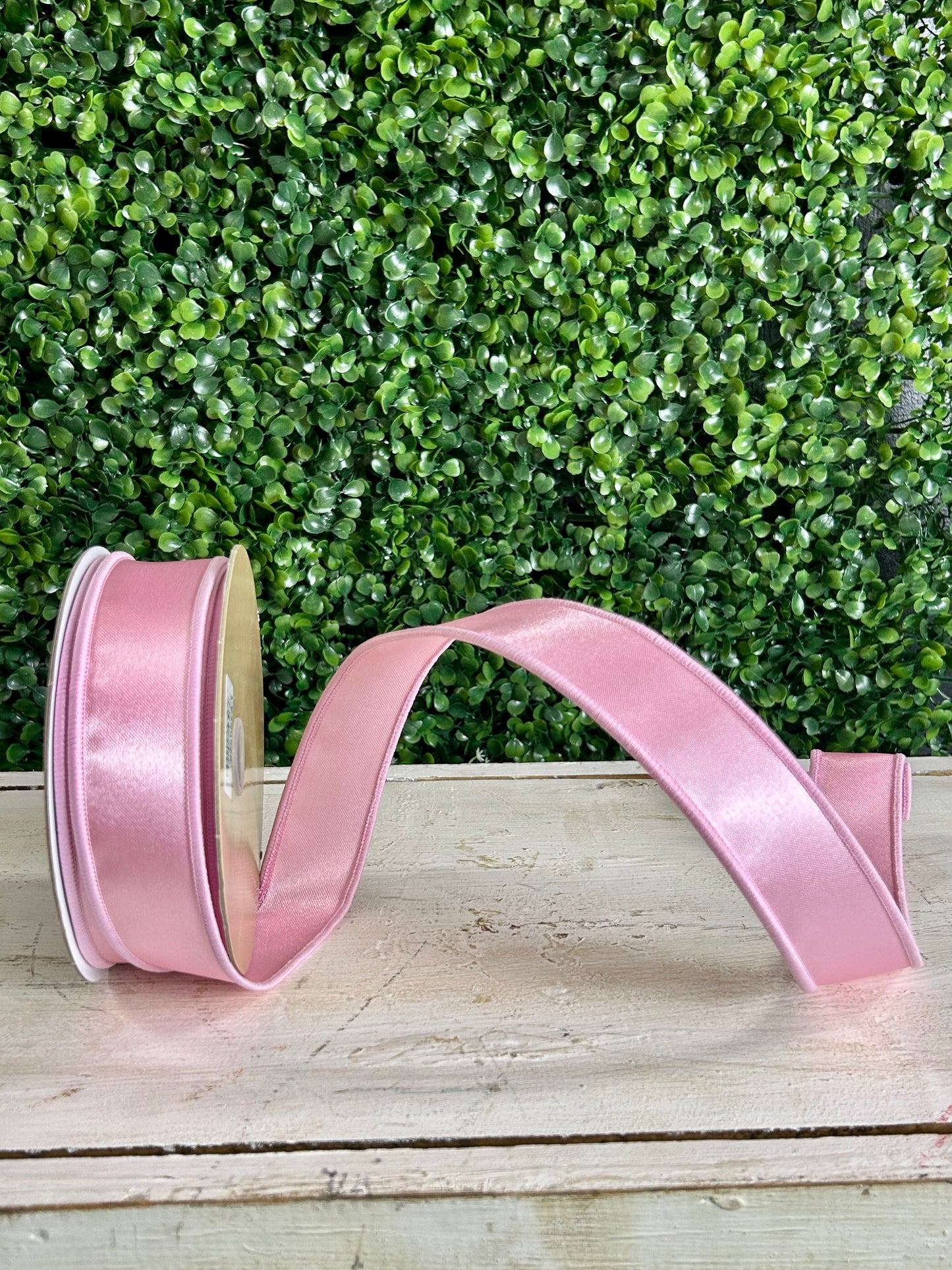 1.5 Inch By 10 Yard Light Pink Satin Fused Ribbon