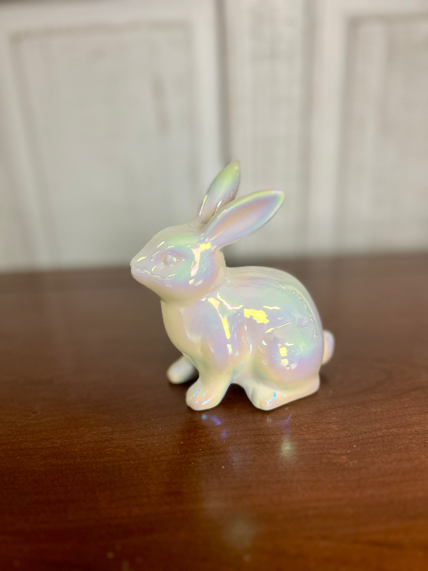 Sitting Pearlescent Bunny