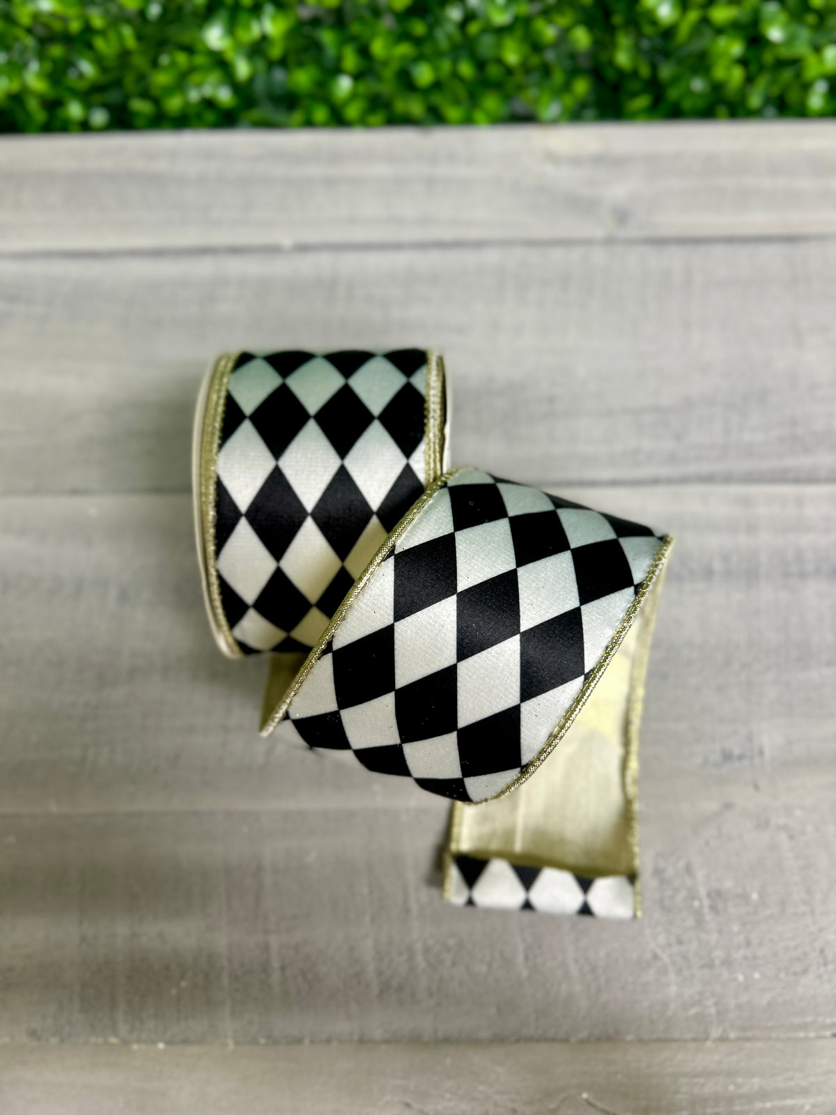 David Christopher's 2.5 Inch By 10 Yard Harlequin Print With Gold Edge Ribbon