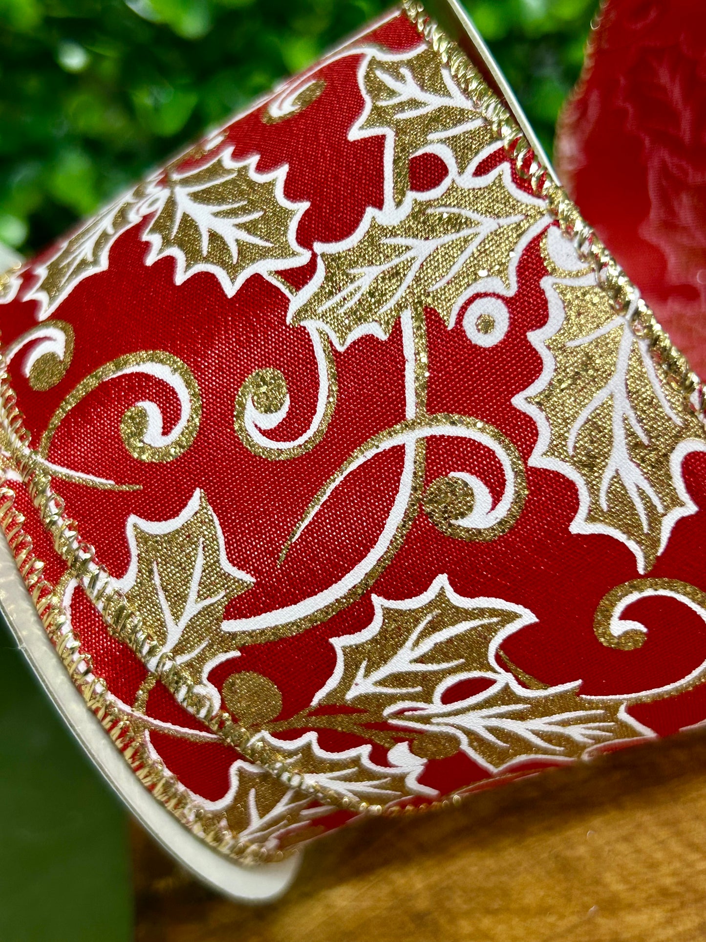2.5 Inch By 10 Yard Red And Gold Holly Leaf And Berry Ribbon