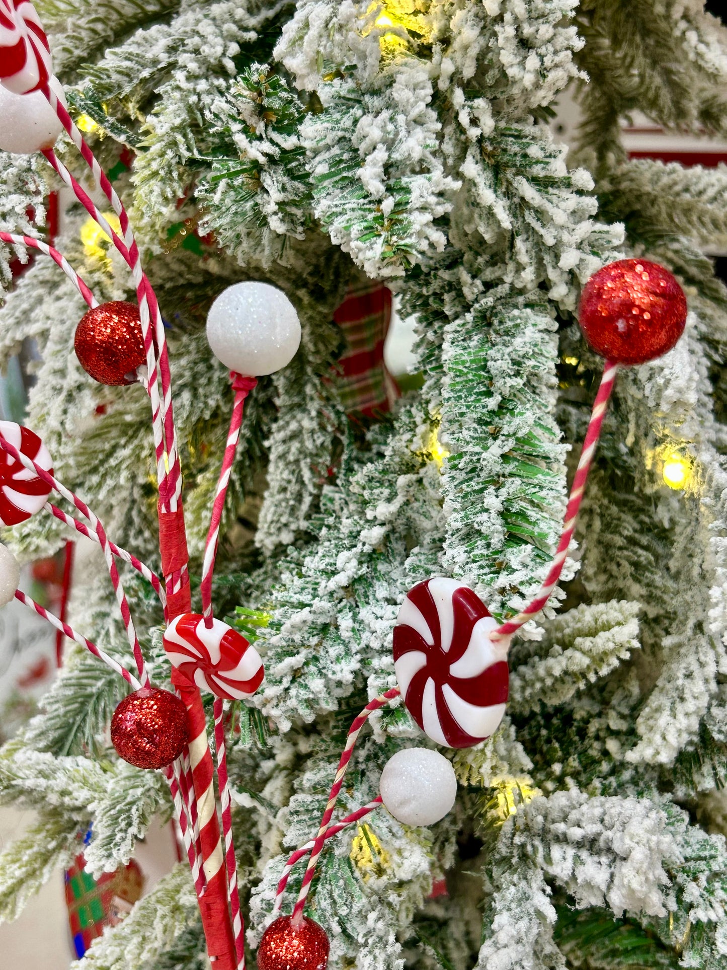 29 Inch Red And White Curly Peppermint Spray