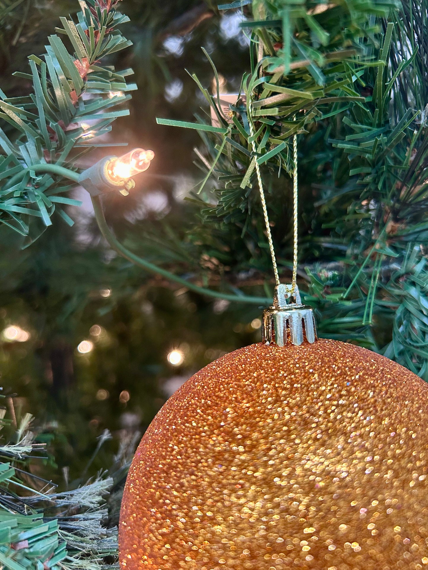 4 Inch Copper Glittered Ball