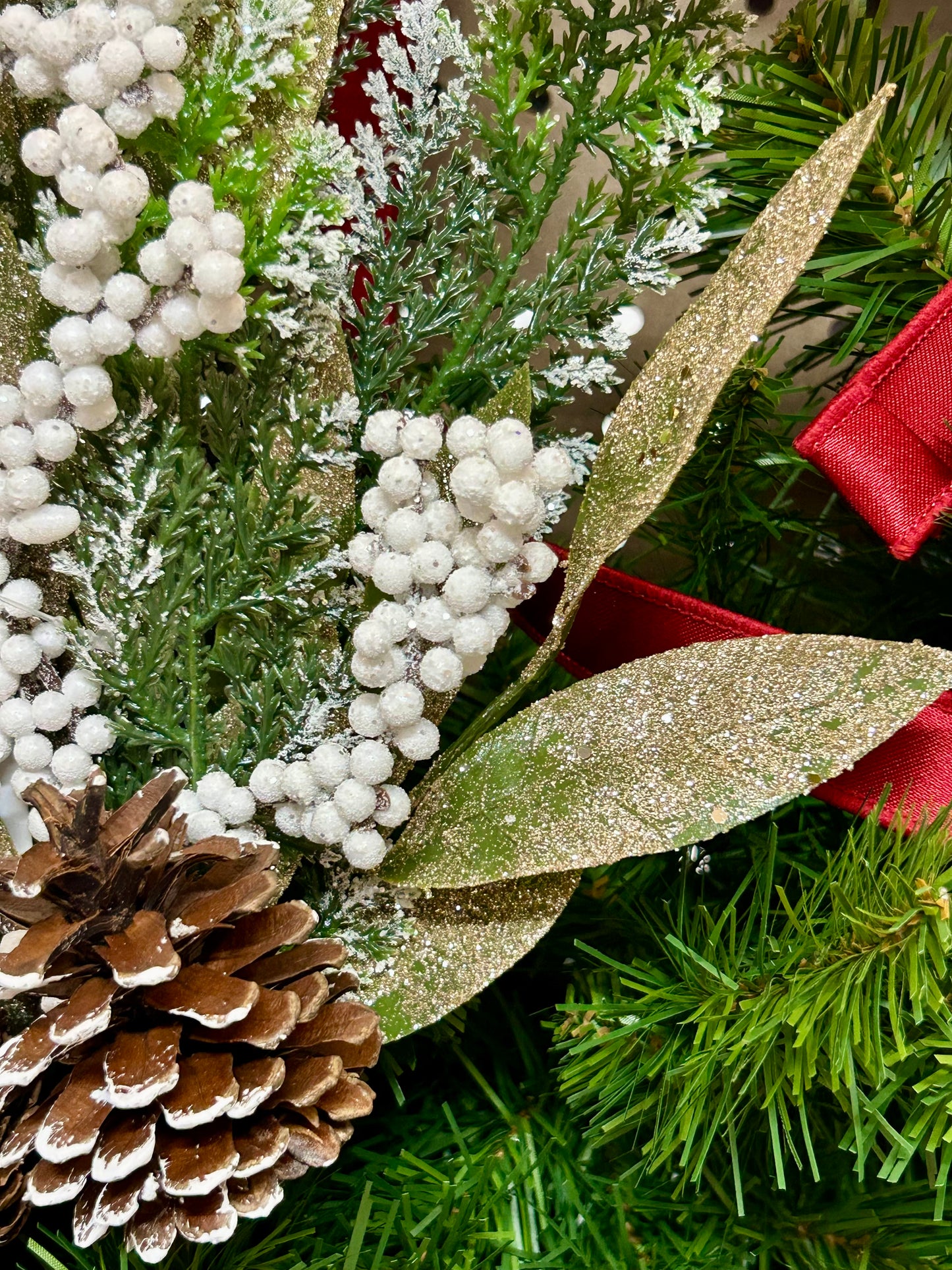 18 Inch White Berry Pinecone And Twig Pine Pick