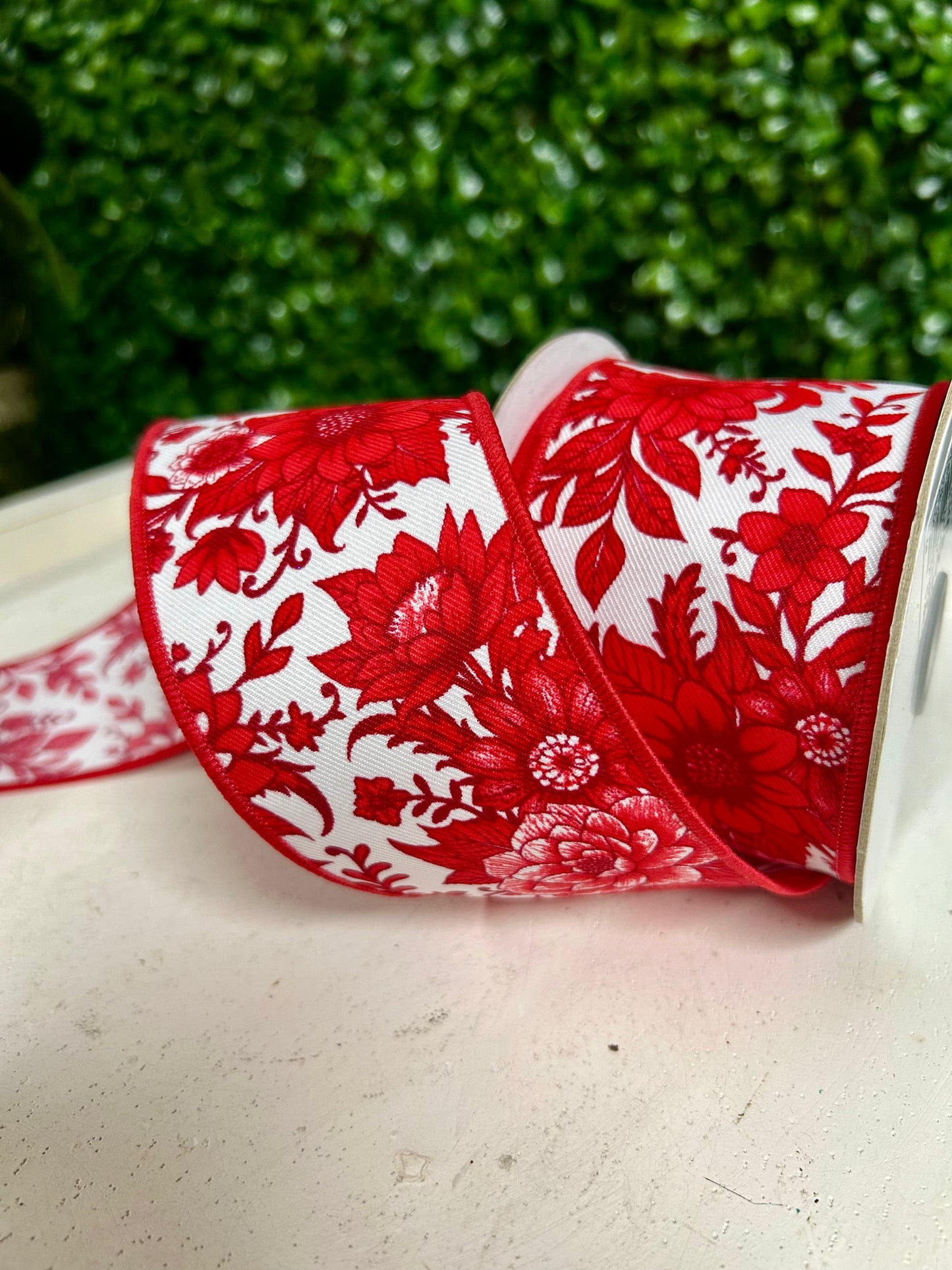 2.5 Inch By 10 Yard Red And White Chinoiserie Floral Ribbon