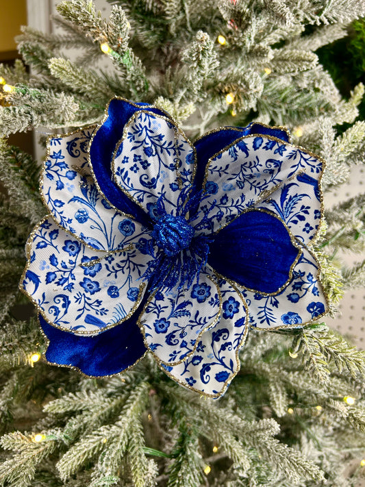 7 Inch White And Blue Glitter Velvet Magnolia Leaf With Clip