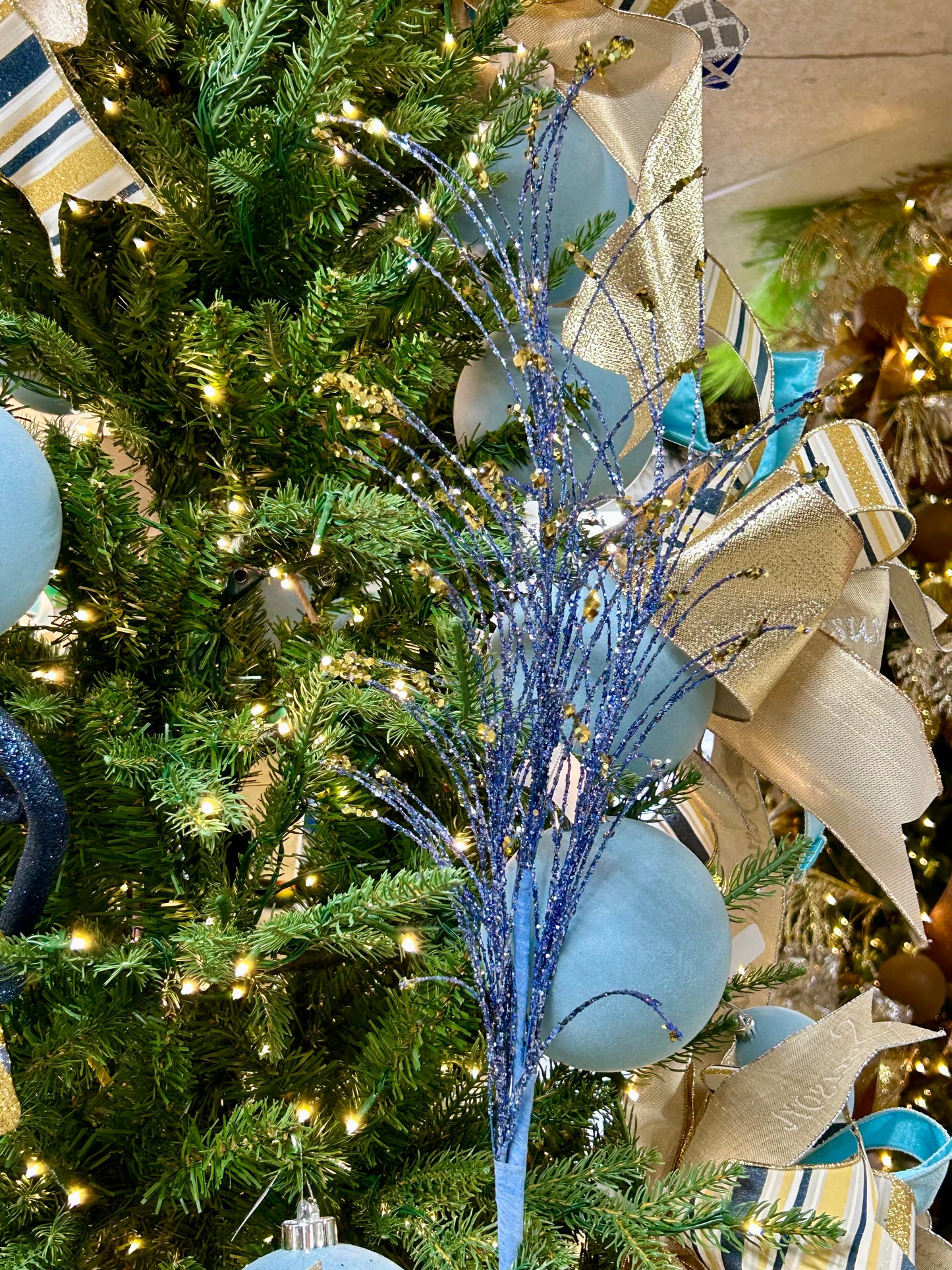 35 Inch Smoke Blue Glitter Fishline Spray