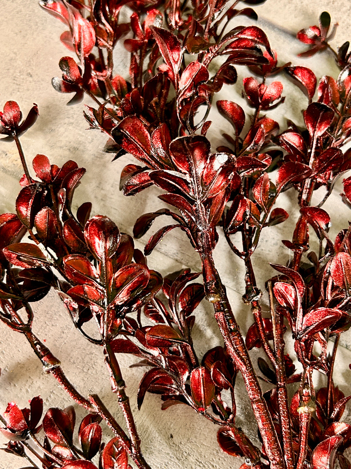 24.5 Inch Burgundy Leaf Spray