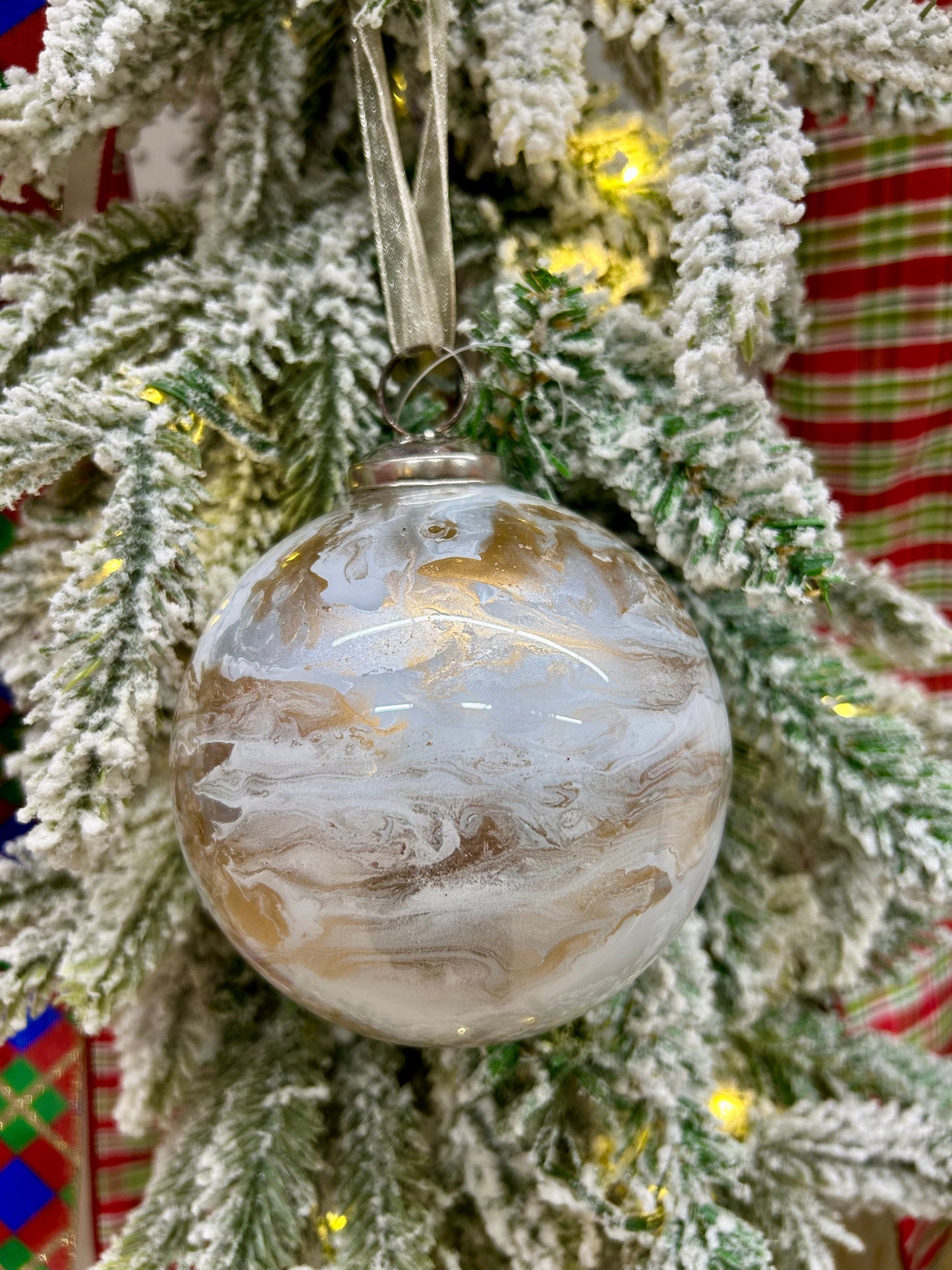 4 Inch White Gold And Silver Marble Glass Ball Ornament