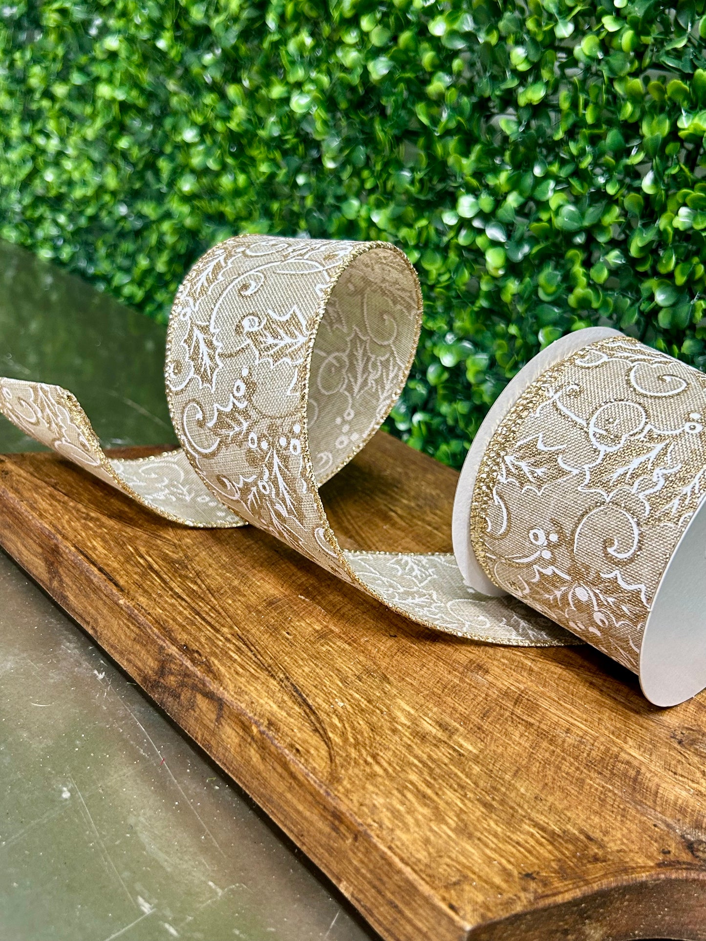 2.5 Inch By 10 Yard Champagne And Gold Holly Berry Leaf Ribbon