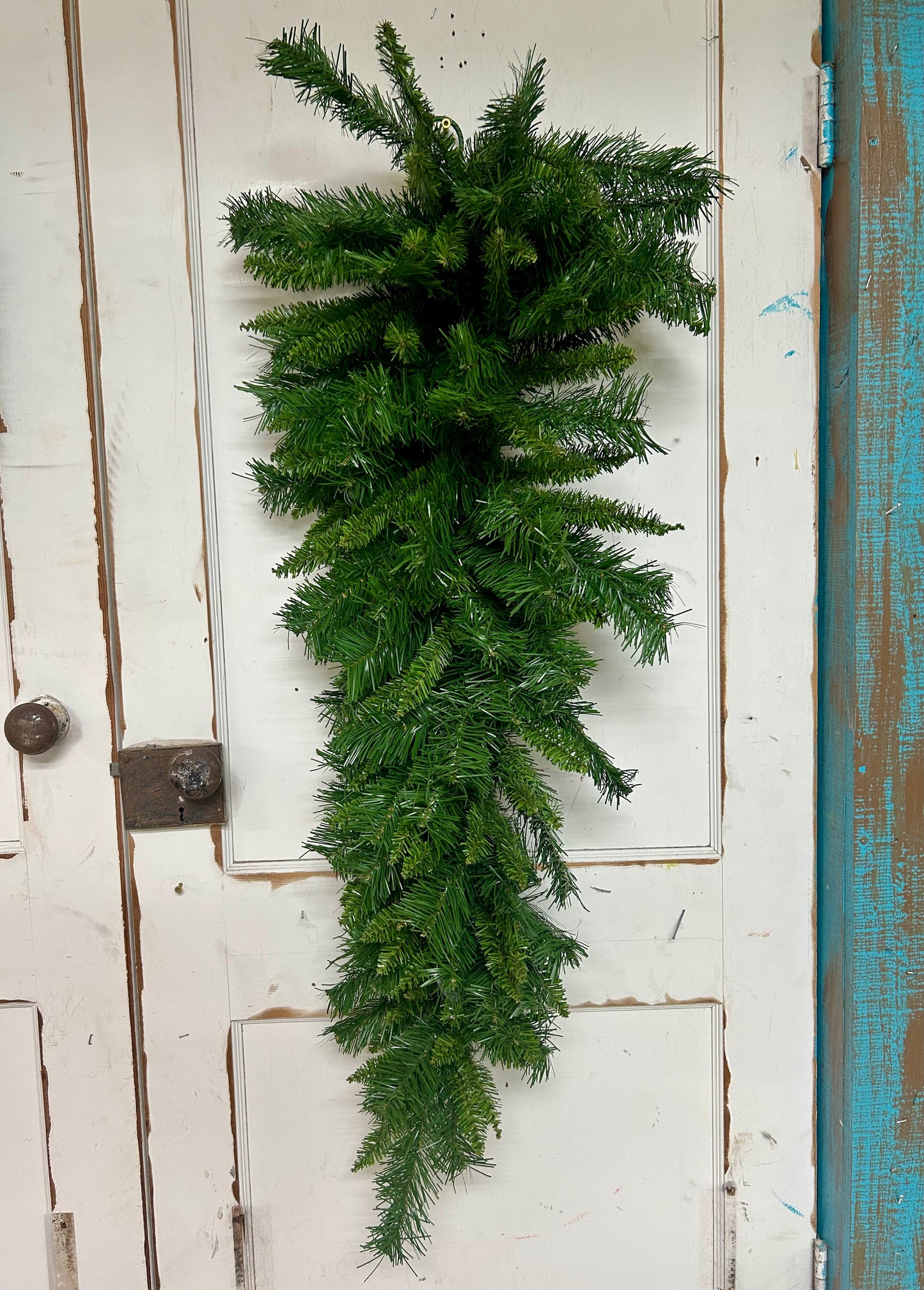 46 Inch Mixed Pine Teardrop Swag