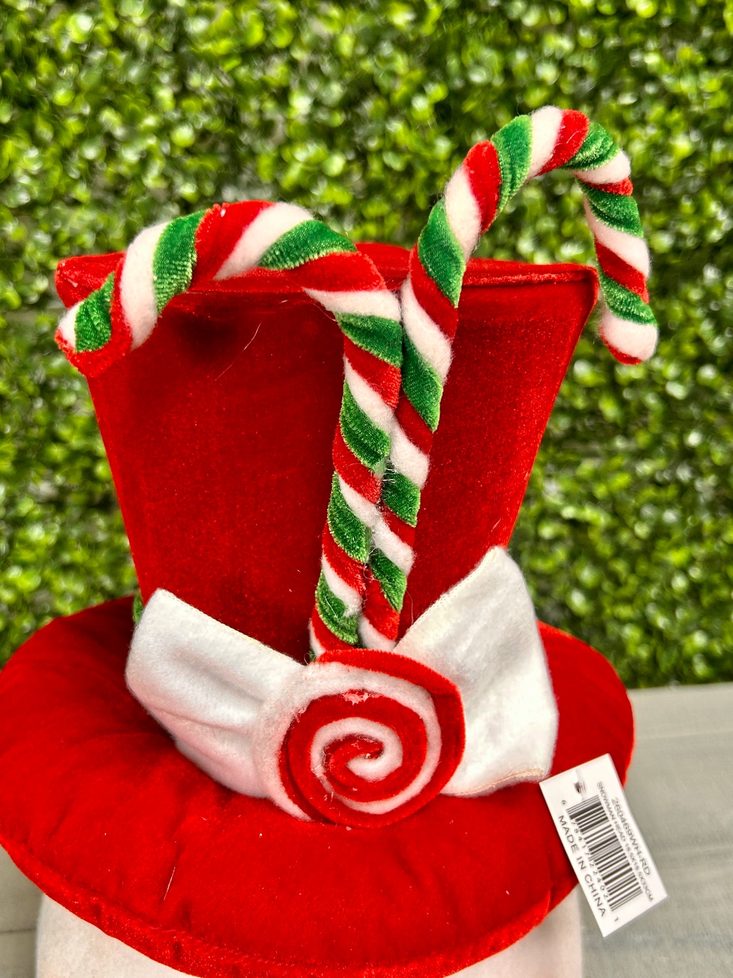 18.5 Inch White And Red Snowman Head