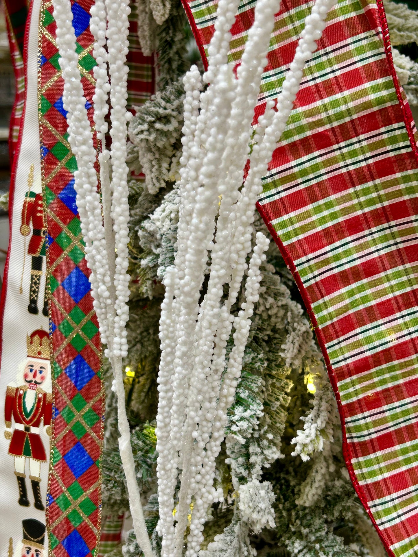 35 Inch White Berry Glitter Spray