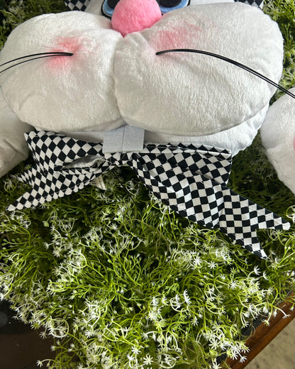 22.5 Inch White Pink And Black Harlequin Bunny Decor Kit