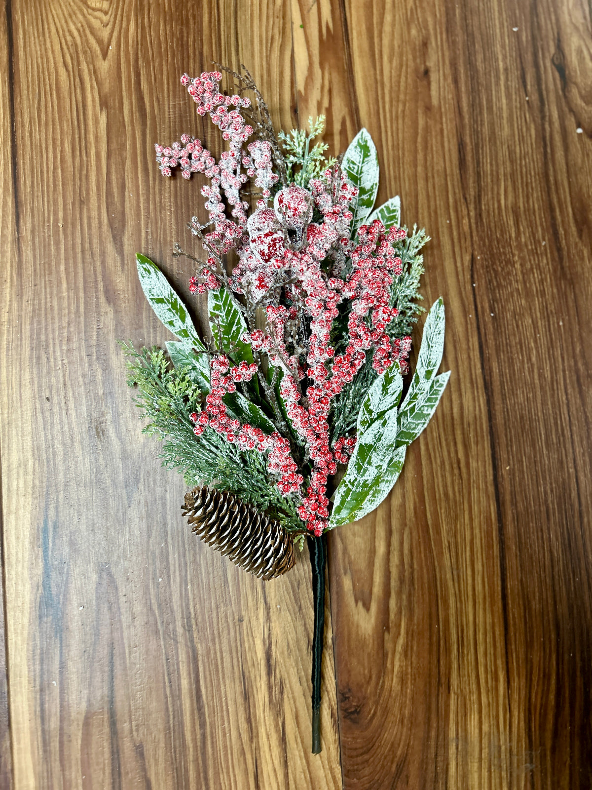 18 Inch Red Snow Ice Berry Cedar Pick