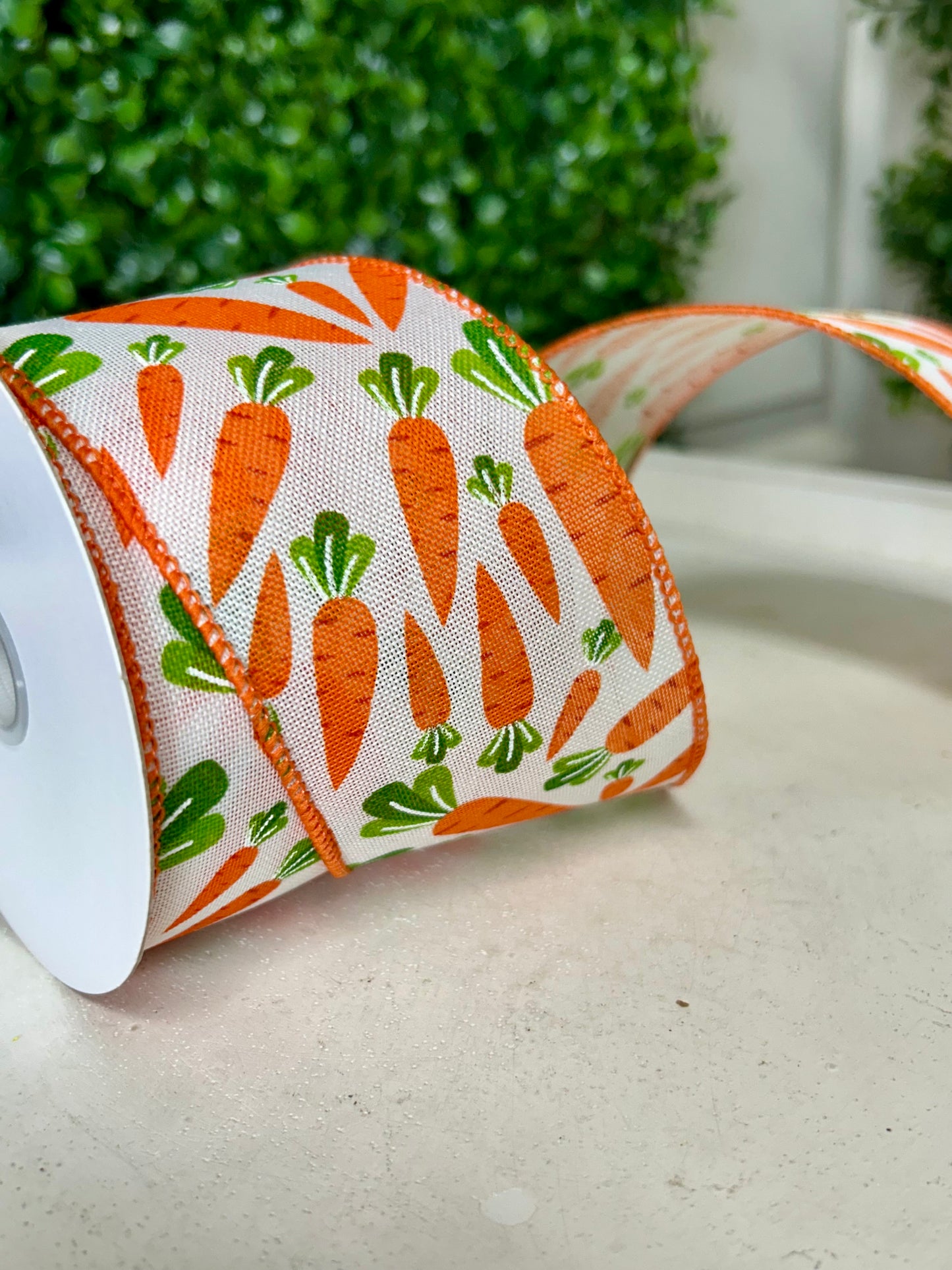2.5 Inch By 10 Yard Ivory Linen With Carrots Ribbon