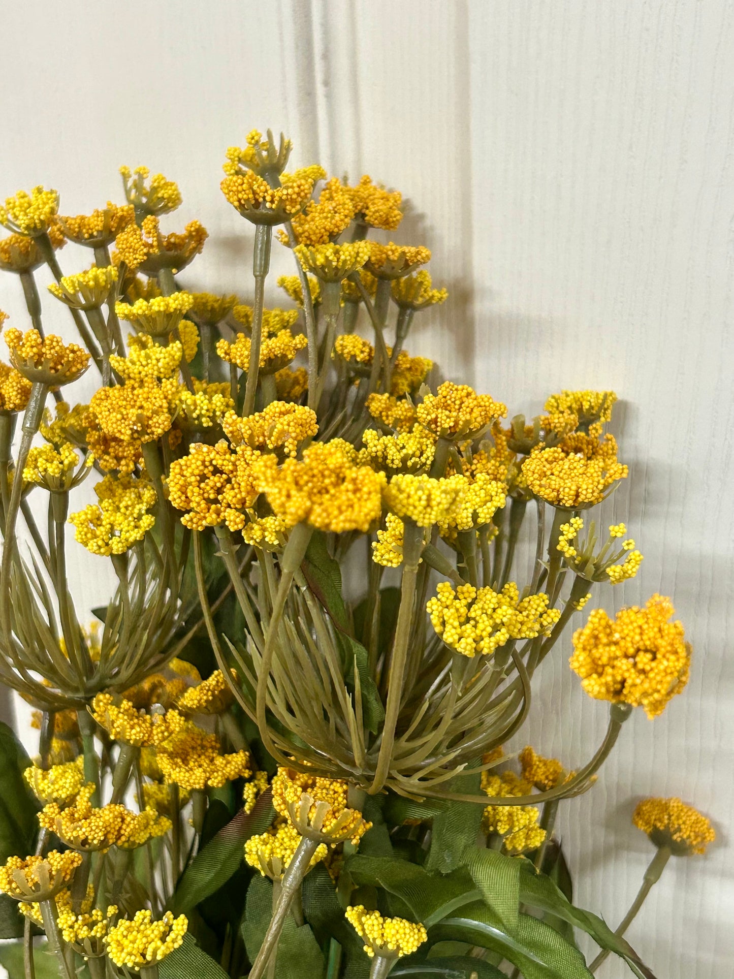 21 Inch Yellow Queen Ann Lace Bush