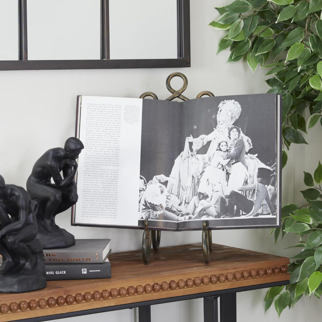 15 Inch Brown Metal Scroll Display Easel