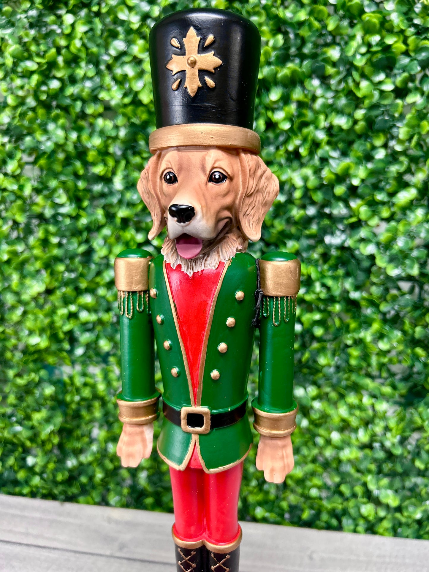 16 Inch Golden Retriever Nutcracker Resin Décor