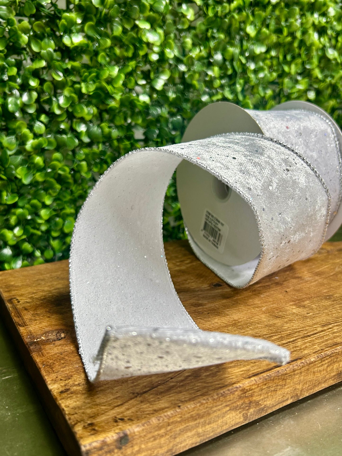 2.5 Inch By 10 Yard White And Silver Speckled Velvet Ribbon